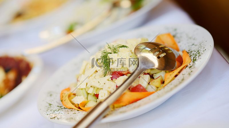 冷冻食品招商加盟，如何规避风险，找到合适的合作伙伴？**